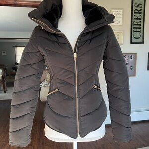 Zara Women's Black Puffer Jacket sz XS